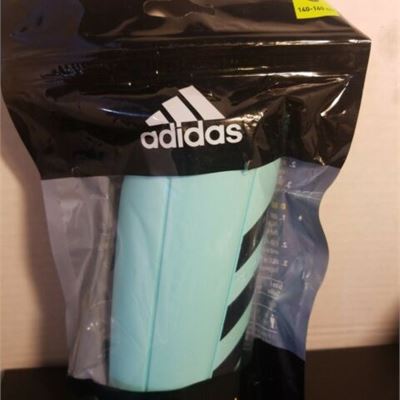 NEW adidas Youth Ghost Lesto Shin Guards Size Small Lightweight Br6266