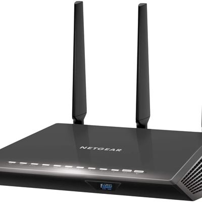 New NETGEAR Nighthawk WiFi Router (AC2600) - AC2600 Wireless Speed (up to 2600 Mbps) | Up to 2000 sq ft Coverage & 35 Devices | 4 x 1G Ethernet Ports