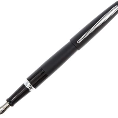 NEW Pilot Metropolitan Collection Fountain Pen, Black Barrel, Classic Design, Fi